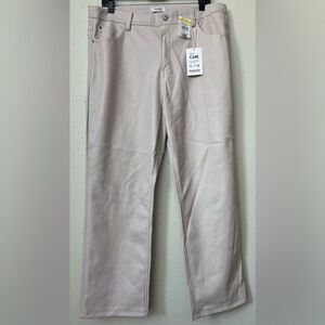 089 New Kensie Vegan Leather Pants in Cream Size 14